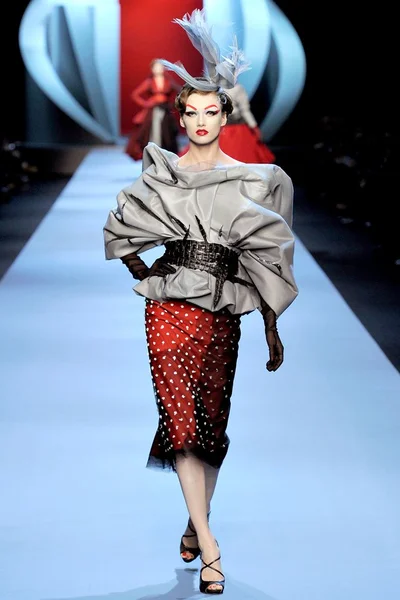 Look 4